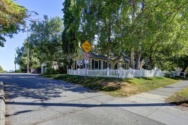 1215 W 8th Avenue, Anchorage, AK 99501