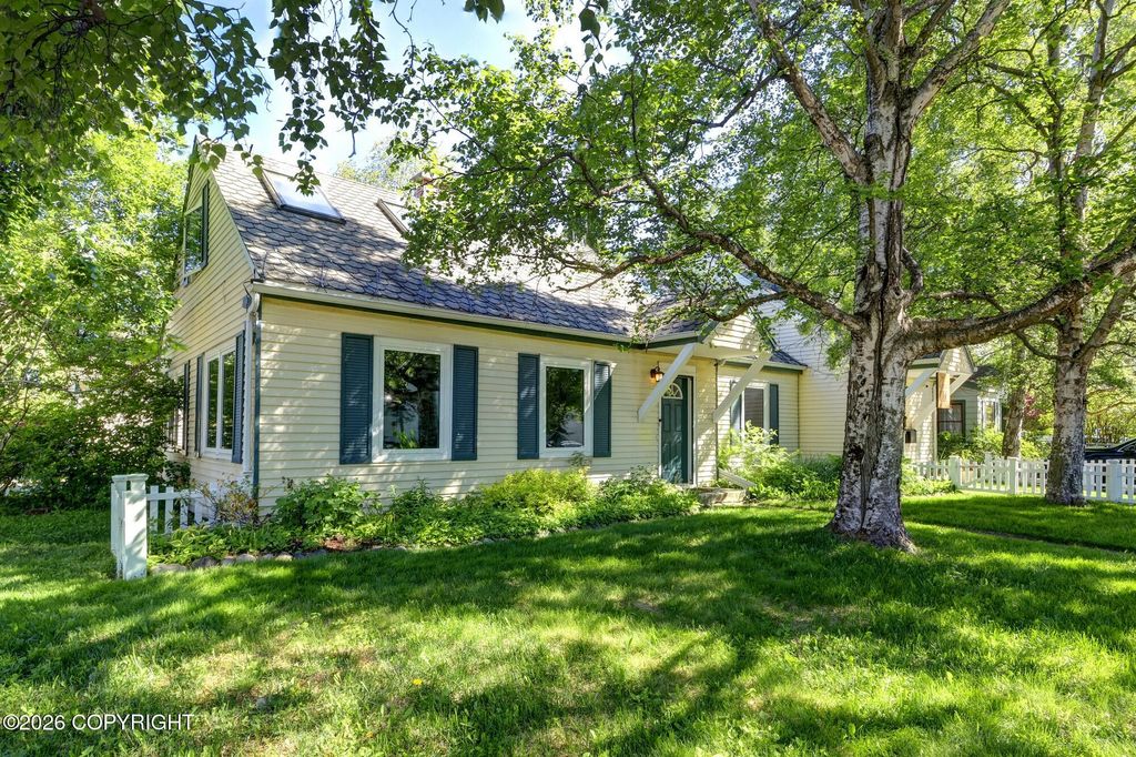 1215 W 8th Avenue, Anchorage, AK 99501