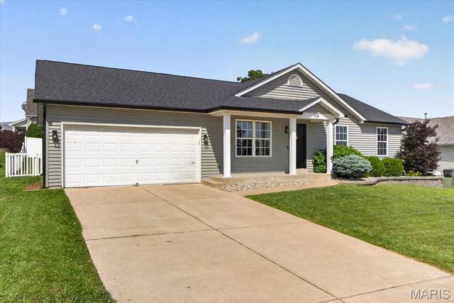 124 Brookshire Creek Drive, Wentzville, MO 63385