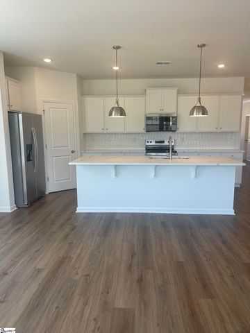 19 Halsey Street, Central, SC 29630