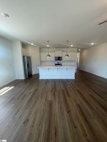 19 Halsey Street, Central, SC 29630