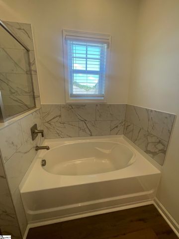 19 Halsey Street, Central, SC 29630