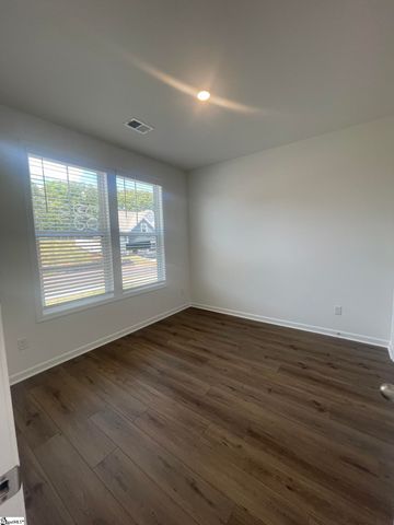 19 Halsey Street, Central, SC 29630