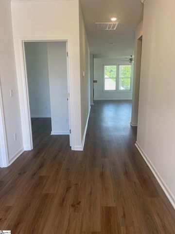 19 Halsey Street, Central, SC 29630