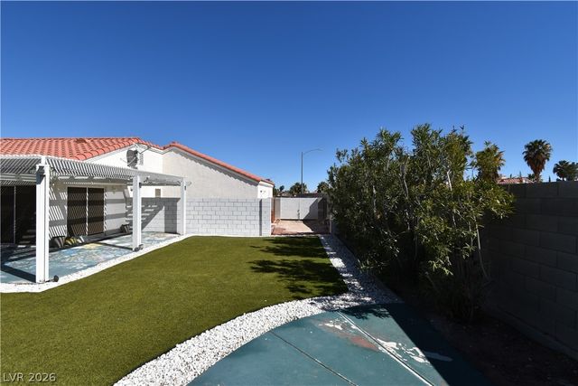 4207 Famoso Drive, North Las Vegas, NV 89032