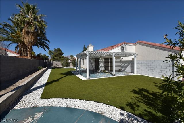 4207 Famoso Drive, North Las Vegas, NV 89032