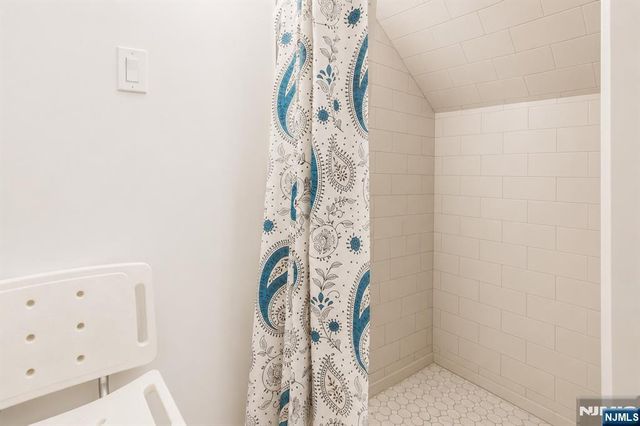 66 President Street, Passaic, NJ 07055