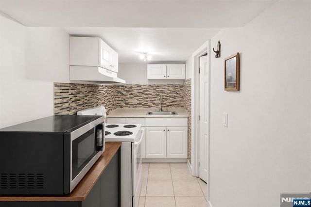 66 President Street, Passaic, NJ 07055