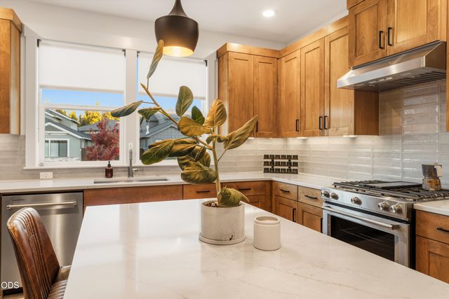 2265 NW Skyline Ranch Road, Bend, OR 97703