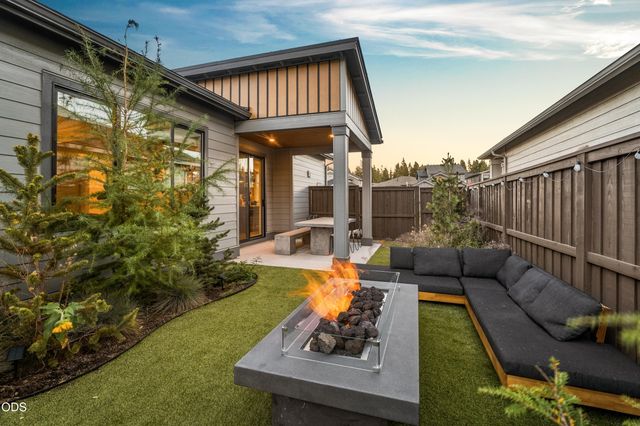 2265 NW Skyline Ranch Road, Bend, OR 97703