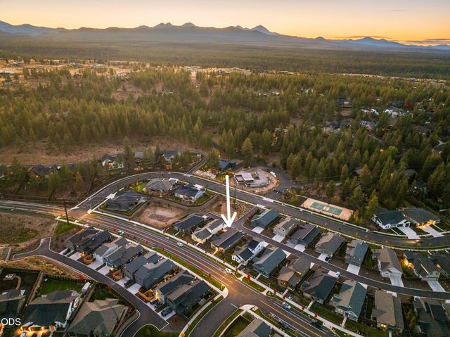 2265 NW Skyline Ranch Road, Bend, OR 97703