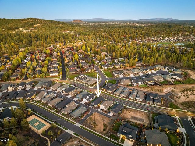 2265 NW Skyline Ranch Road, Bend, OR 97703
