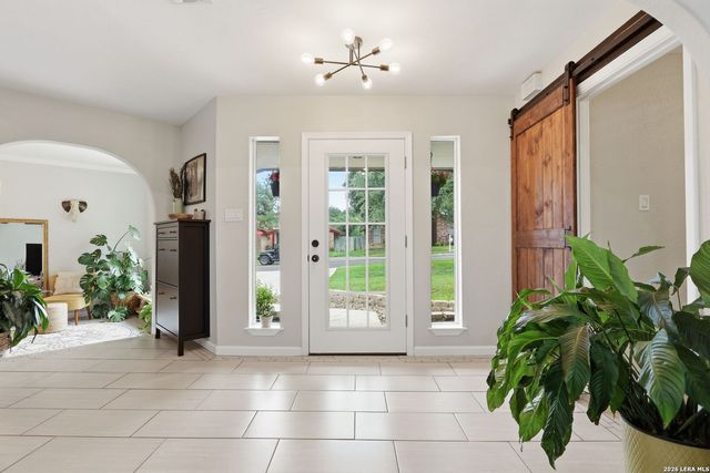 7626 Tippit Trl, San Antonio, TX 78240