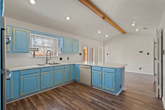 2341 Heatherwoods Way, Carrollton, TX 75007