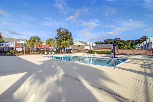 2932 Cathedral Lane, Charleston, SC 29414