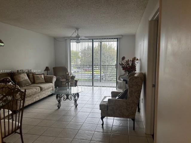 1101 Colony Point Cir 318, Pembroke Pines, FL 33026