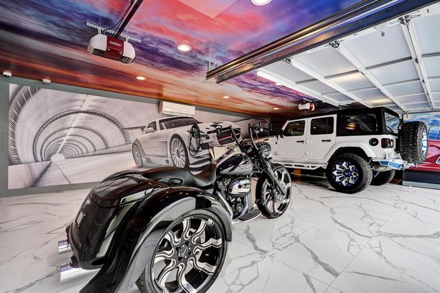 2200 SE 21ST Drive, Fort Lauderdale, FL 33316