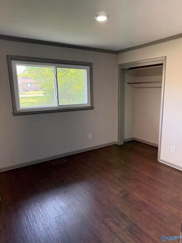 814 Cedar Lake Road SW, Decatur, AL 35603
