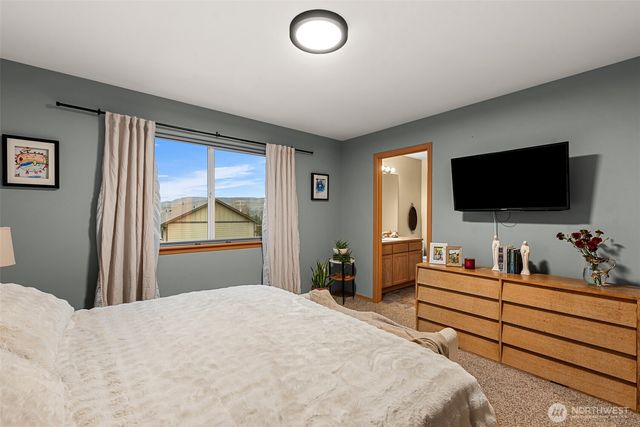 576 Saddle Rock Loop, Wenatchee, WA 98801