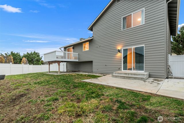 576 Saddle Rock Loop, Wenatchee, WA 98801