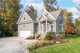 908 Bells Creek CT, Chesapeake, VA 23322
