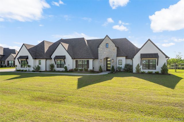 10616 N 81st East Place, Owasso, OK 74055