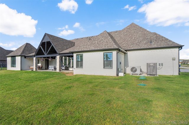 10616 N 81st East Place, Owasso, OK 74055