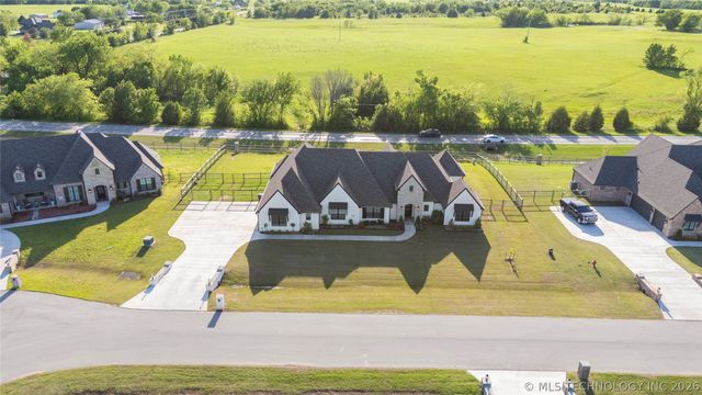 10616 N 81st East Place, Owasso, OK 74055
