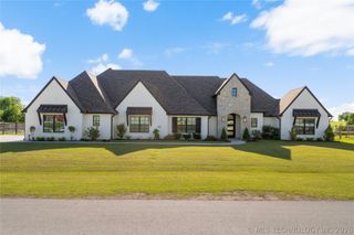 10616 N 81st East Place, Owasso, OK 74055