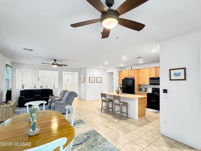 17193 S Emerald Vista Drive, Vail, AZ 85641