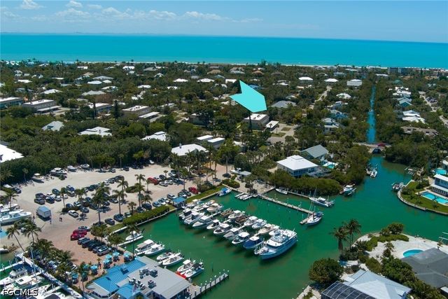 1084 S Yachtsman DR, Sanibel, FL 33957