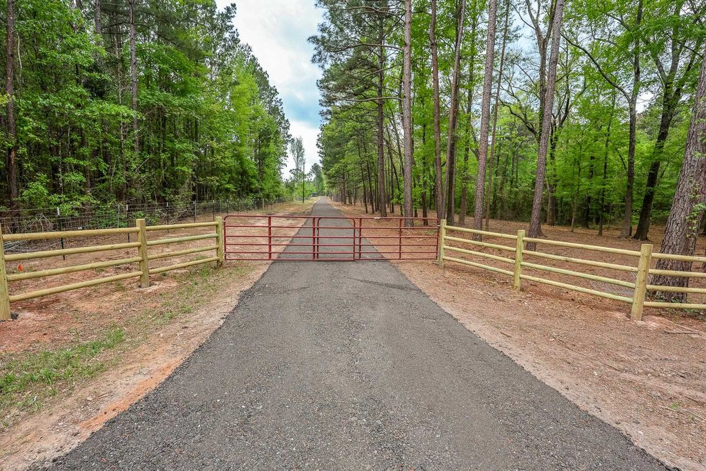 13920 FM 1649, Ore City, TX 75683