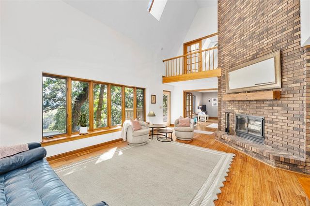 7865 Blue Valley Drive, Eau Claire, WI 54703