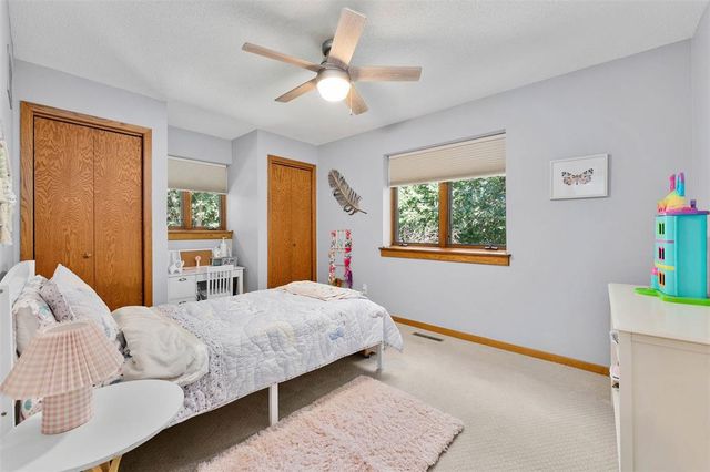 7865 Blue Valley Drive, Eau Claire, WI 54703