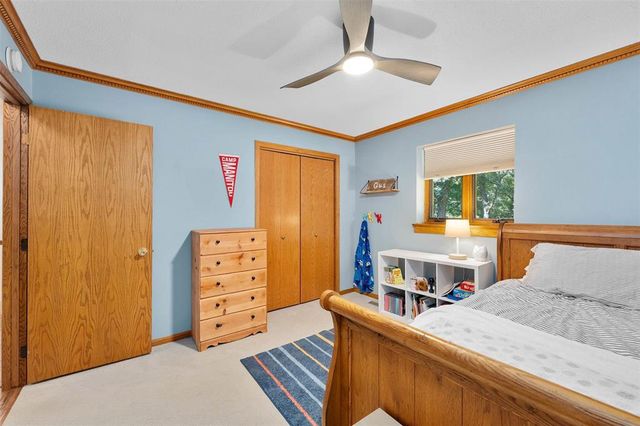 7865 Blue Valley Drive, Eau Claire, WI 54703