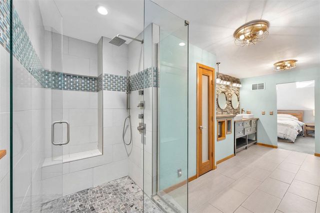 7865 Blue Valley Drive, Eau Claire, WI 54703