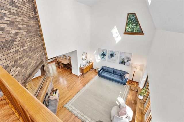 7865 Blue Valley Drive, Eau Claire, WI 54703