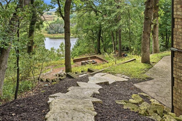 7865 Blue Valley Drive, Eau Claire, WI 54703