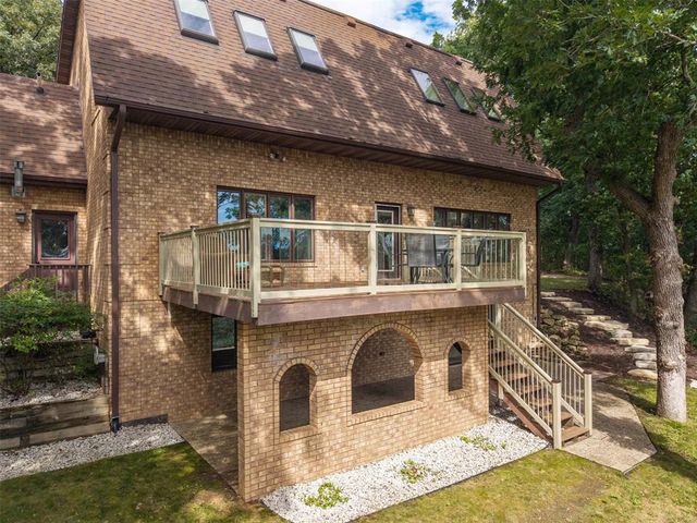 7865 Blue Valley Drive, Eau Claire, WI 54703