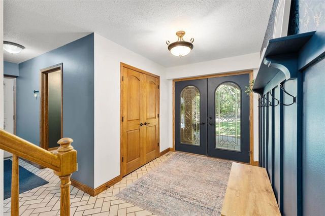 7865 Blue Valley Drive, Eau Claire, WI 54703