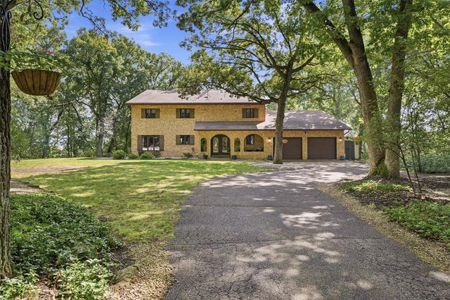 7865 Blue Valley Drive, Eau Claire, WI 54703