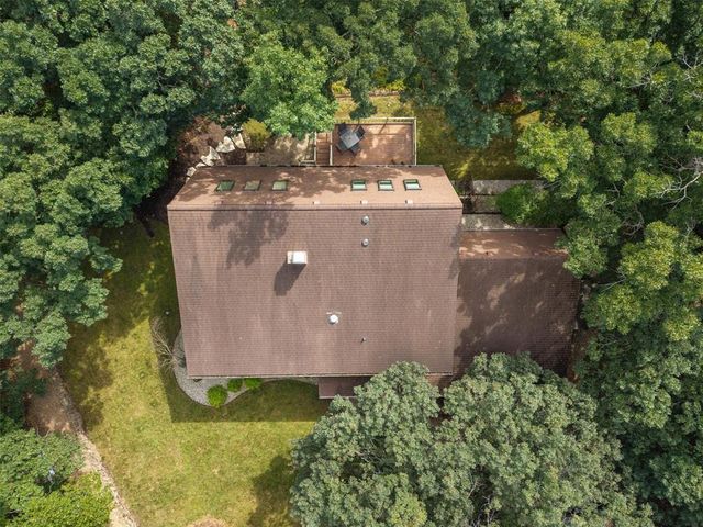 7865 Blue Valley Drive, Eau Claire, WI 54703