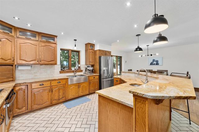 7865 Blue Valley Drive, Eau Claire, WI 54703