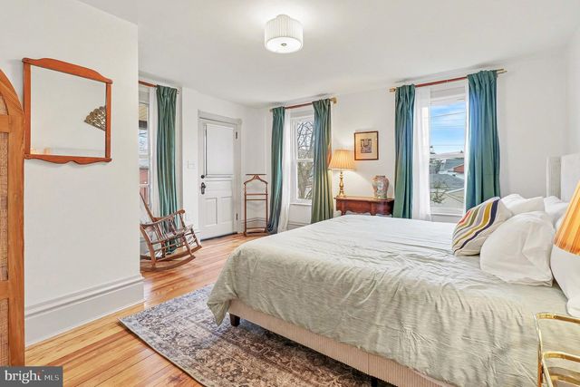 24 E ORANGE ST, Lititz, PA 17543