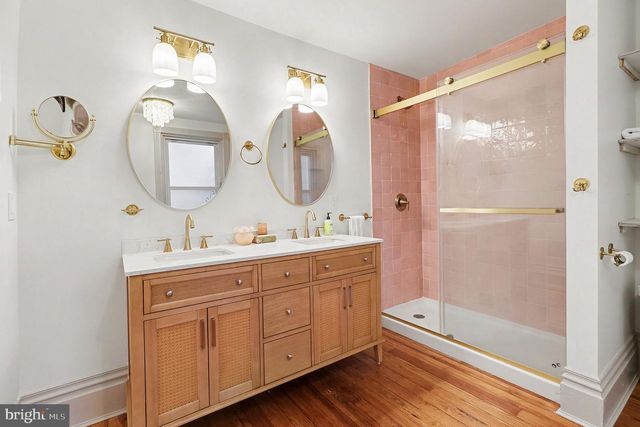 24 E ORANGE ST, Lititz, PA 17543