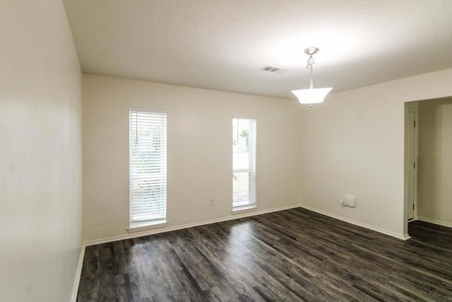 206 Brandywyne Drive, Friendswood, TX 77546