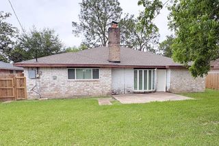 206 Brandywyne Drive, Friendswood, TX 77546