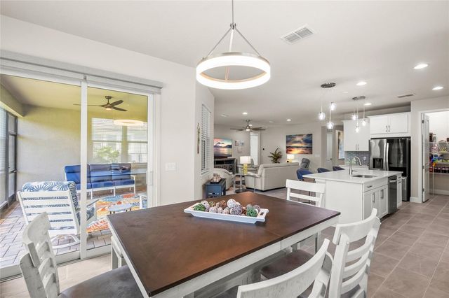 8600 SUNDANCE LOOP, Sarasota, FL 34238