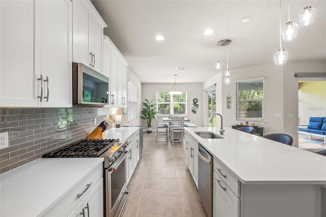 8600 SUNDANCE LOOP, Sarasota, FL 34238