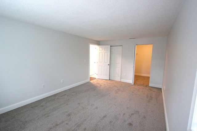 2008 Franklin Crossing Rd 2008, Franklin, MA 02038